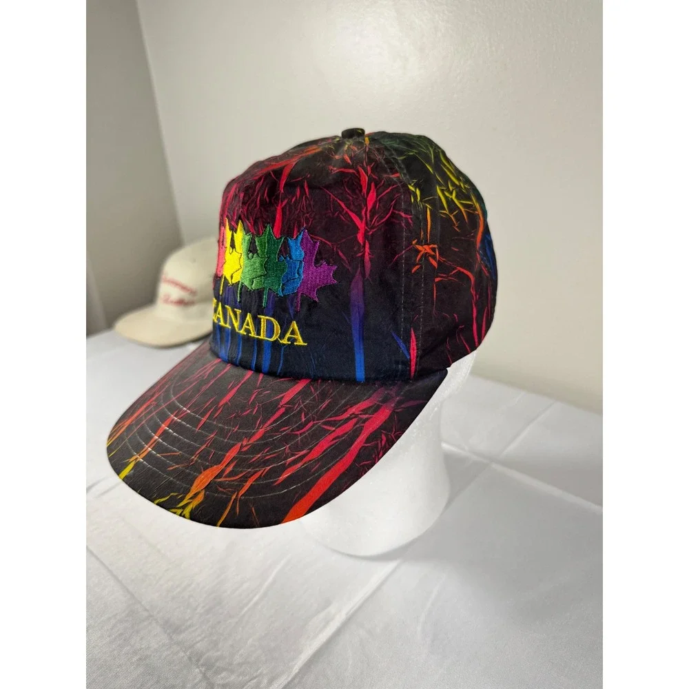 Vintage 90s Canada Rainbow Maple Leaf Abstract Print Snapback Cap Multi-Color